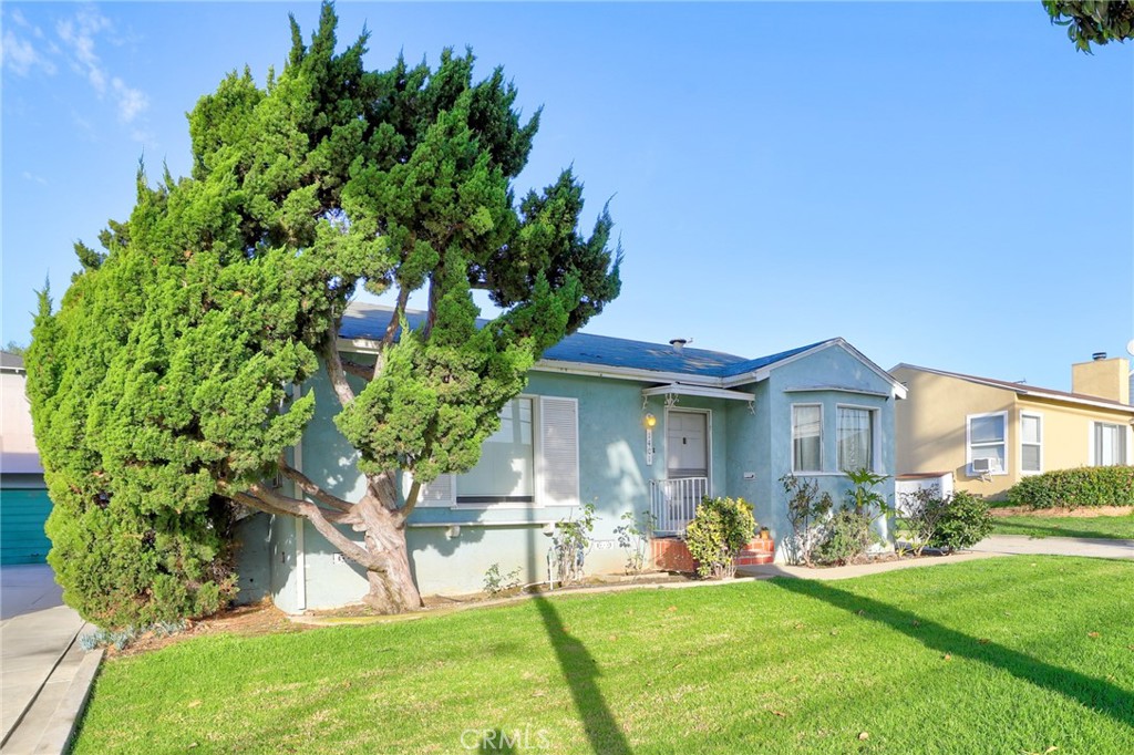 1401 Loma Avenue