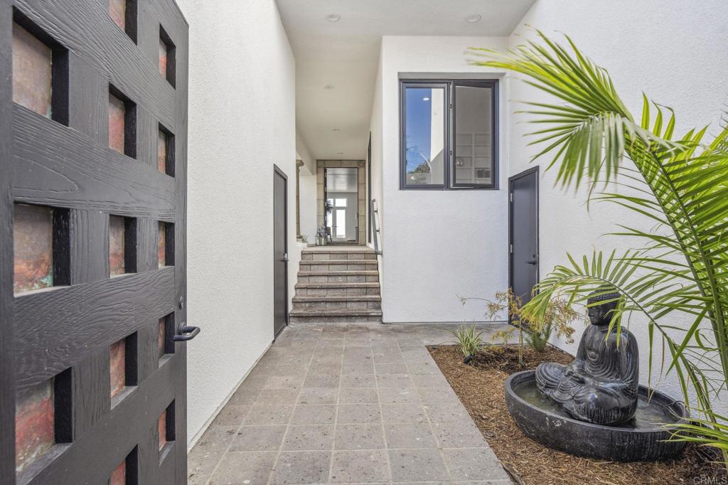 1716 Ocean Front