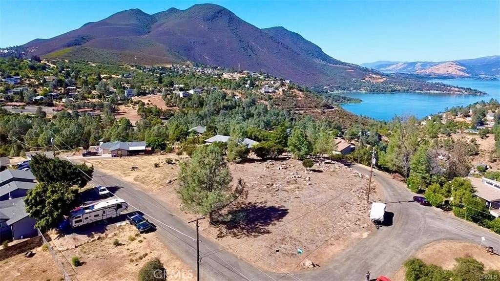 5010 Larkspur Way