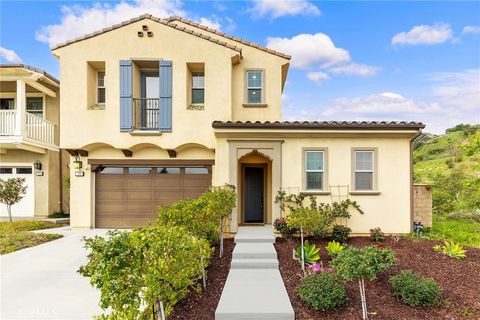 779 E Orange Blossom Way Azusa CA 91702