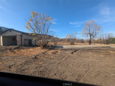 A home in Lake Elsinore