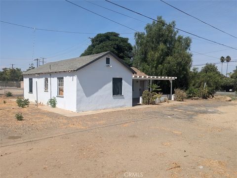 A home in Lake Elsinore