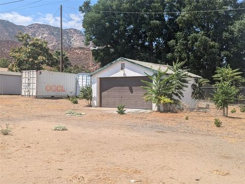 A home in Lake Elsinore