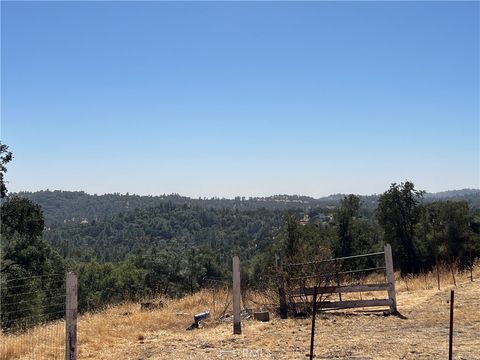 A home in Mariposa