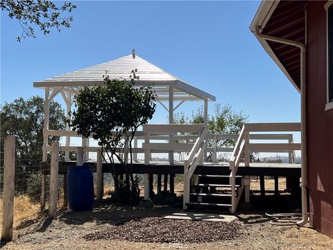 A home in Mariposa