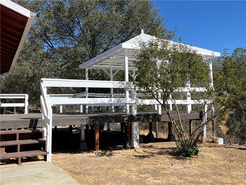 A home in Mariposa