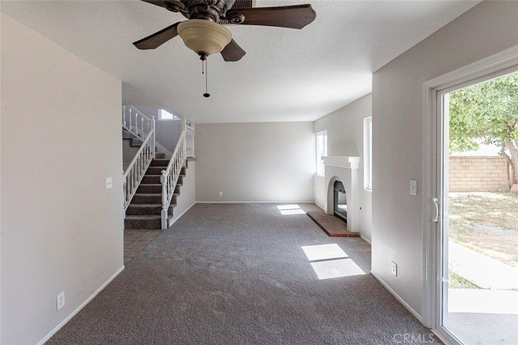 listing image 130726618620315976120