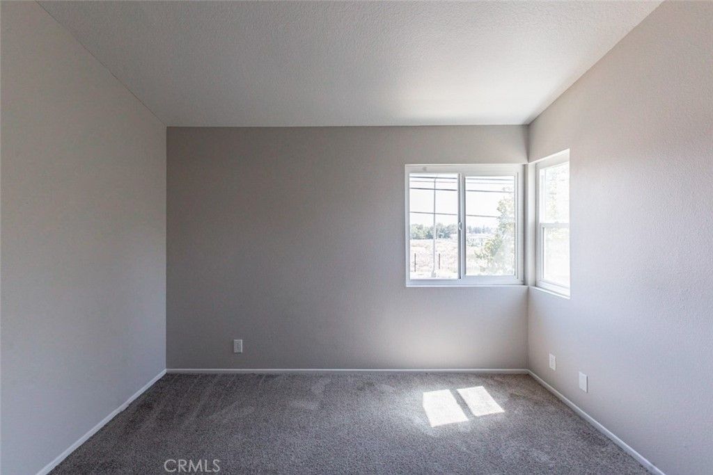 listing image 130727497962712671796