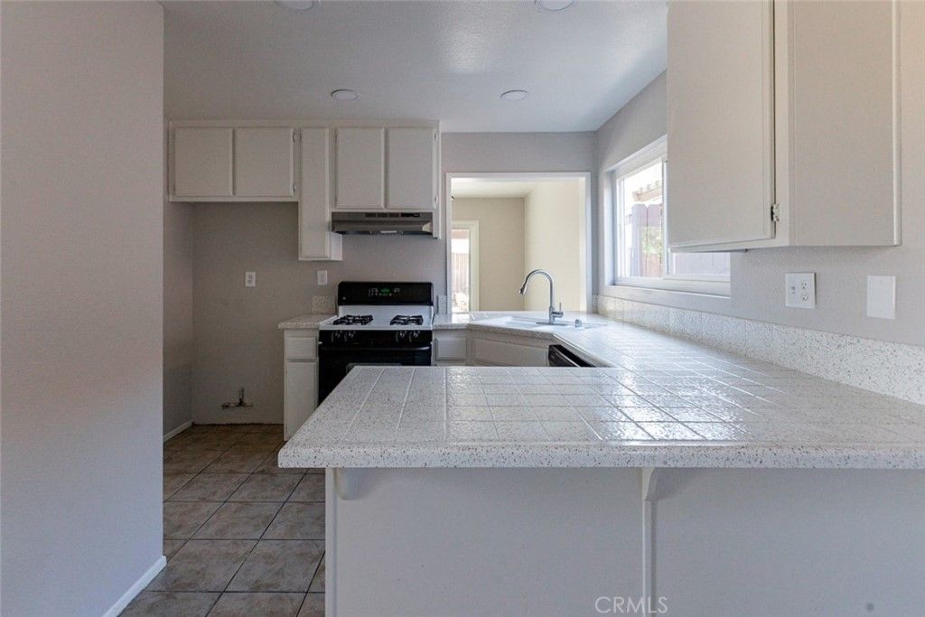 listing image 130720882632079587722