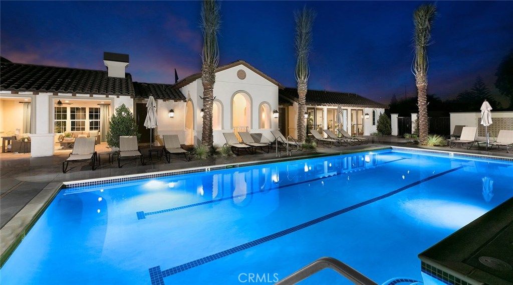 listing image 130727747037327231294