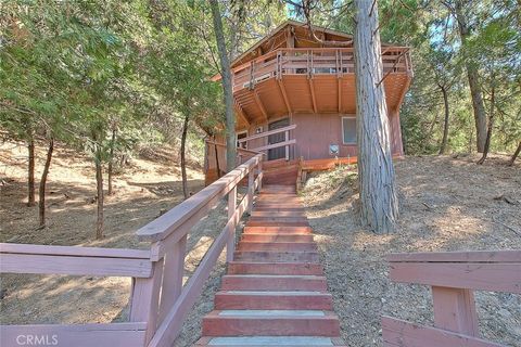 A home in Crestline