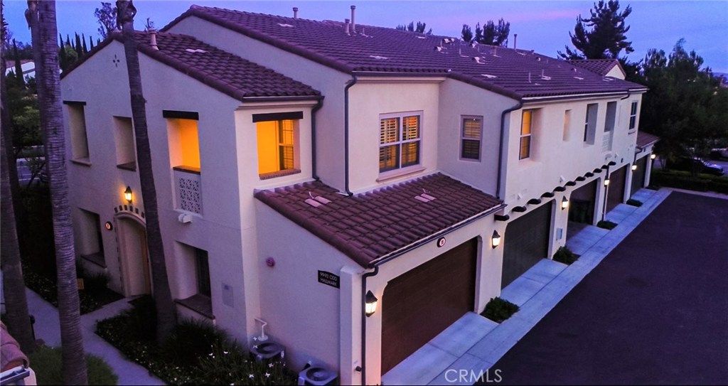 listing image 130724590172122550596