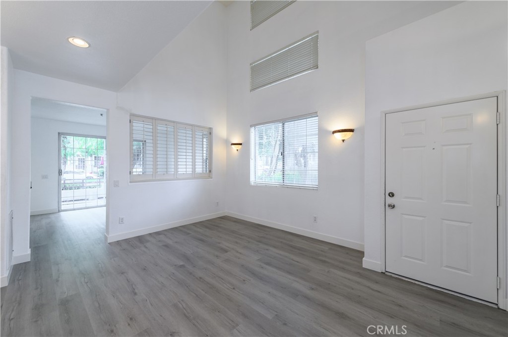 Photo 6 of 41 of 6485 Dickens Street 73 townhome