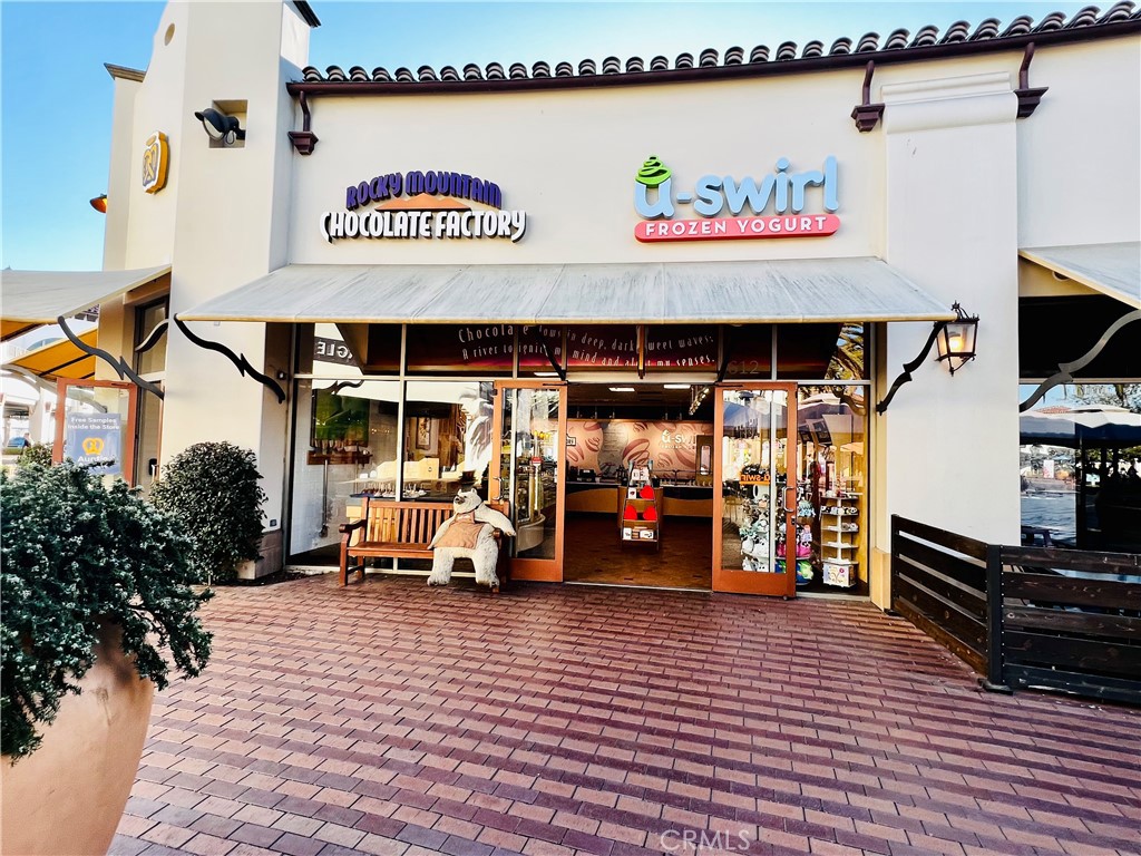 101 W Avenida Vista Hermosa 612
