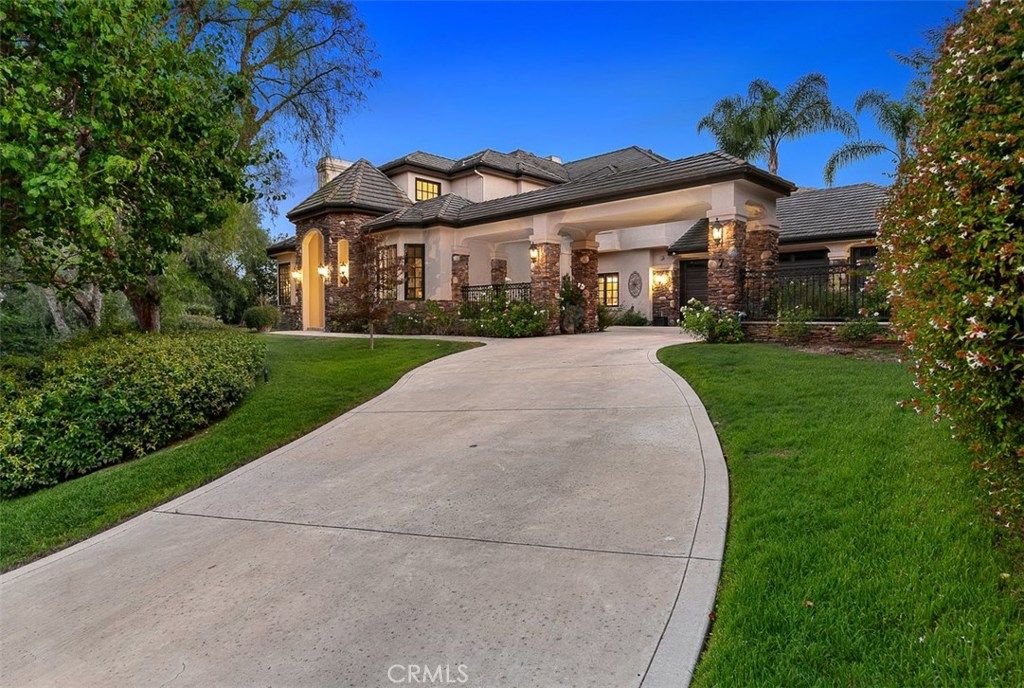 listing image 130729182274599595852