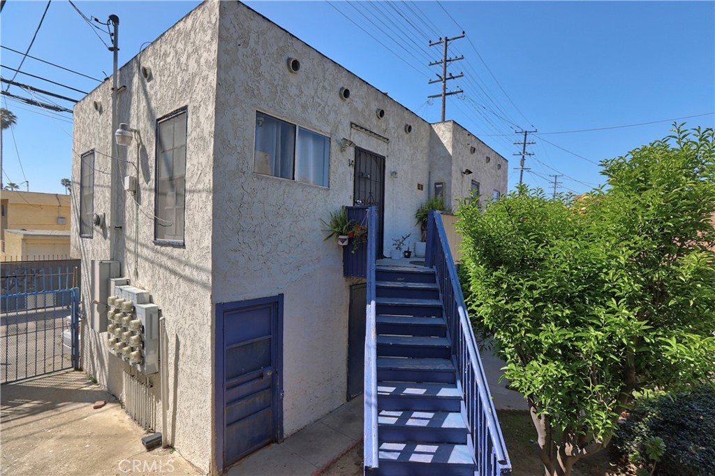 1641 Locust Avenue