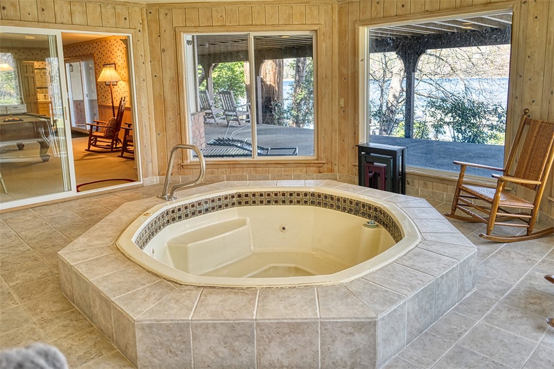 Arrowhead Woods (AWHW) - Residential