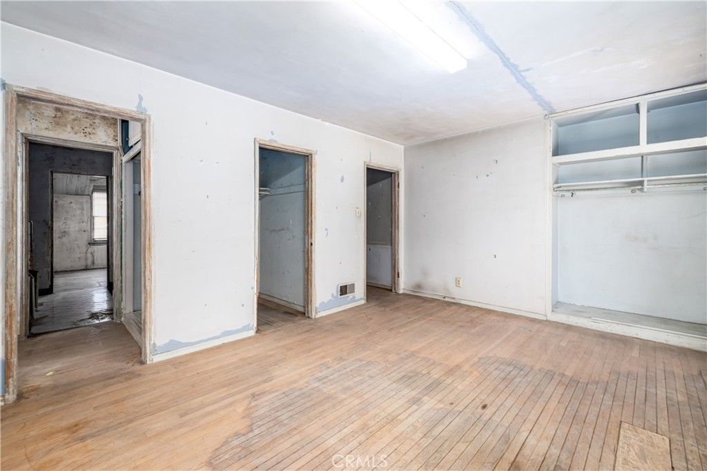 listing image 130720953583768777011