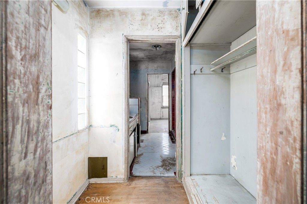 listing image 130726285212195914116