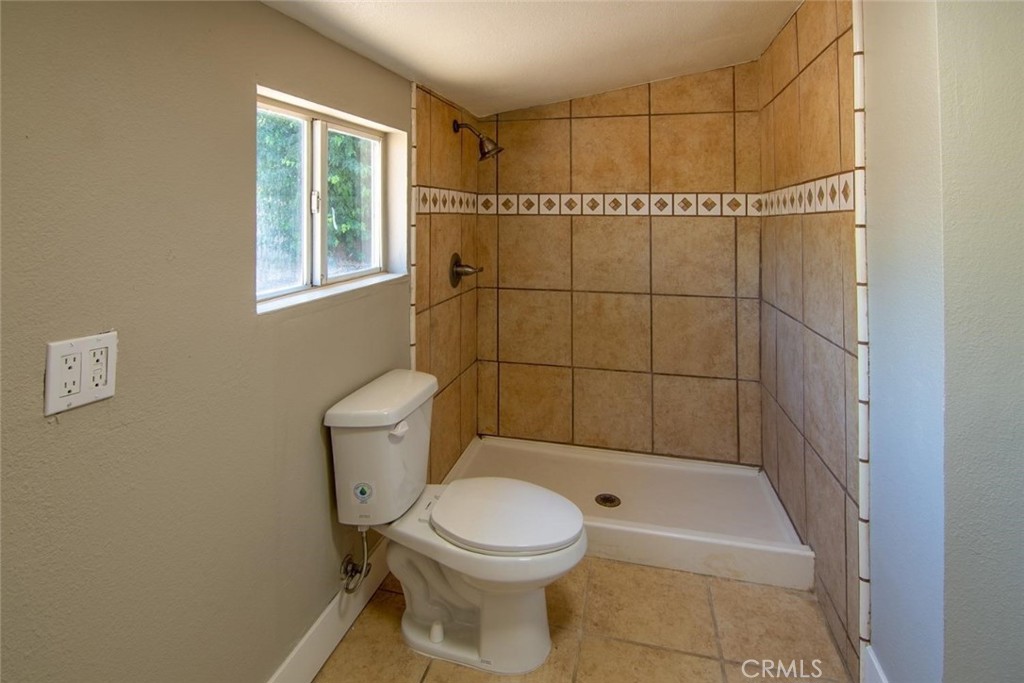 Photo 16 of 20 of 1060 Muir Avenue house