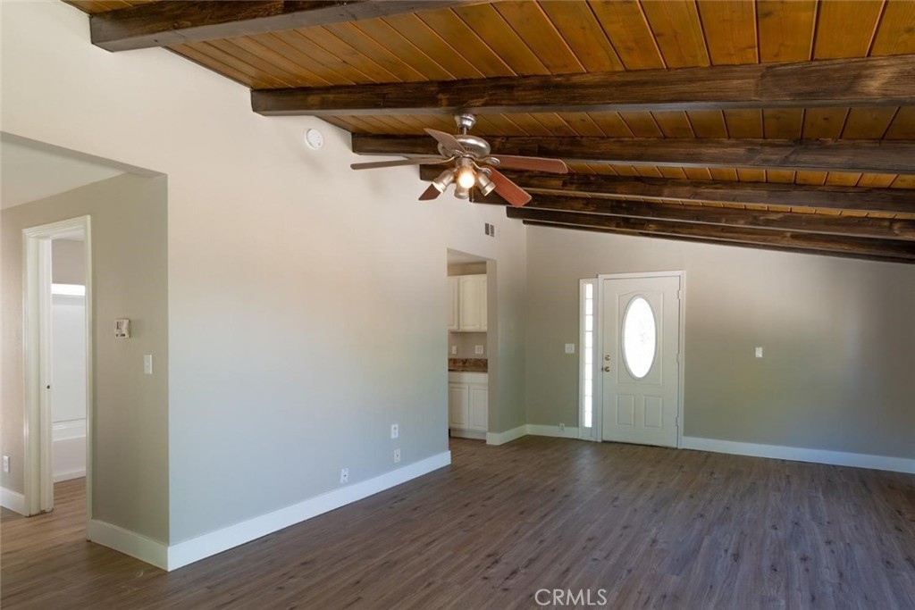 Photo 3 of 20 of 1060 Muir Avenue house