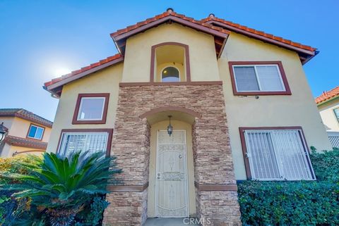 A home in El Monte