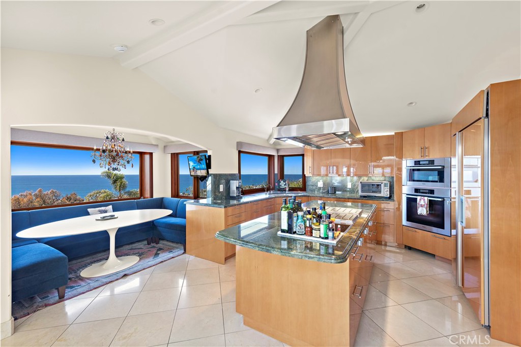 612 Allview Place