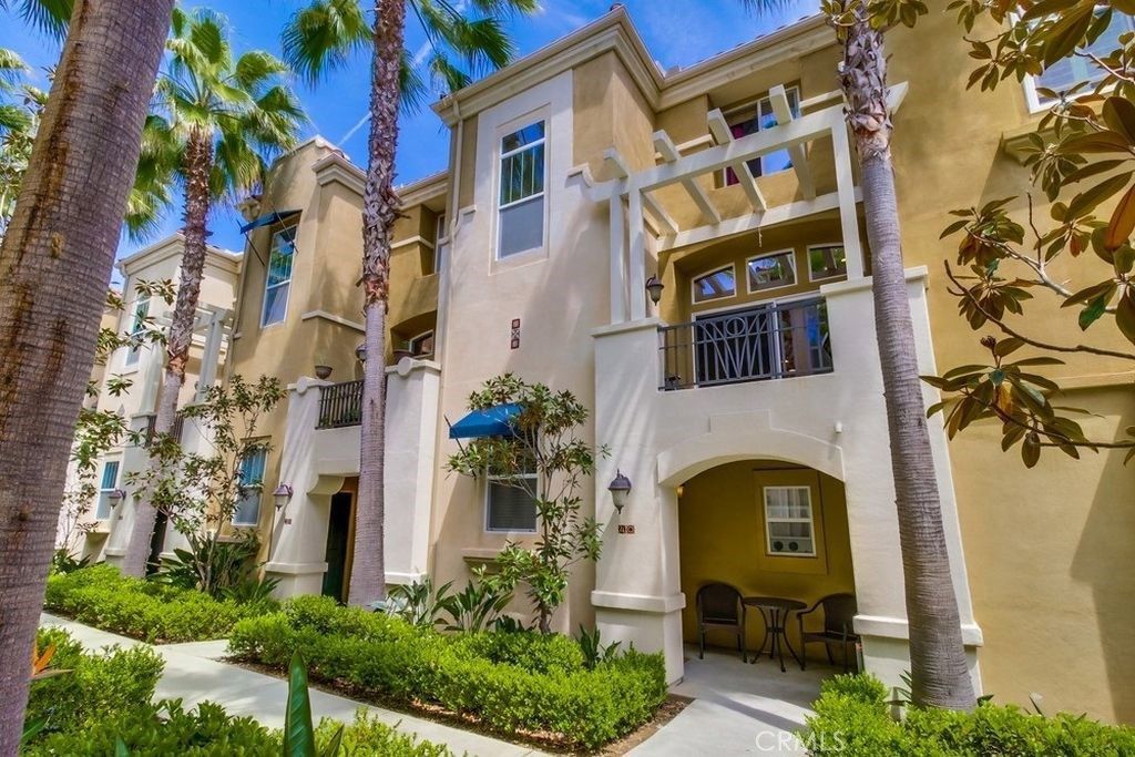 listing image 130724423796052838327