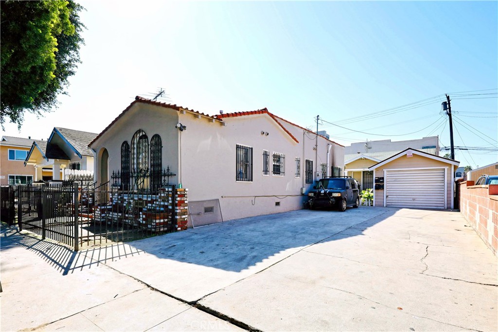 1209 Olive Avenue