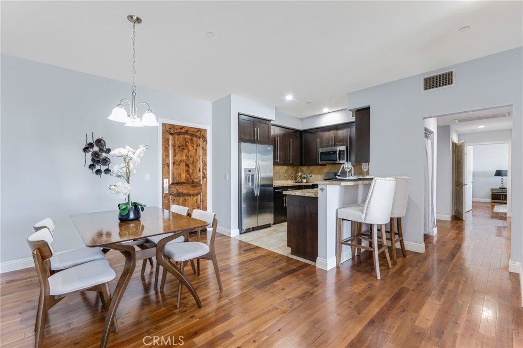 4550 Coldwater Canyon Avenue 303