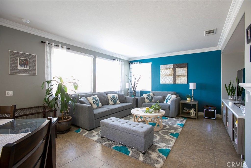 listing image 130726705957800868018