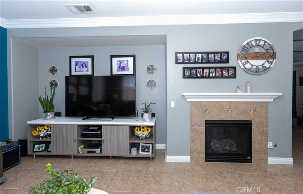 listing image 130724154701728322651
