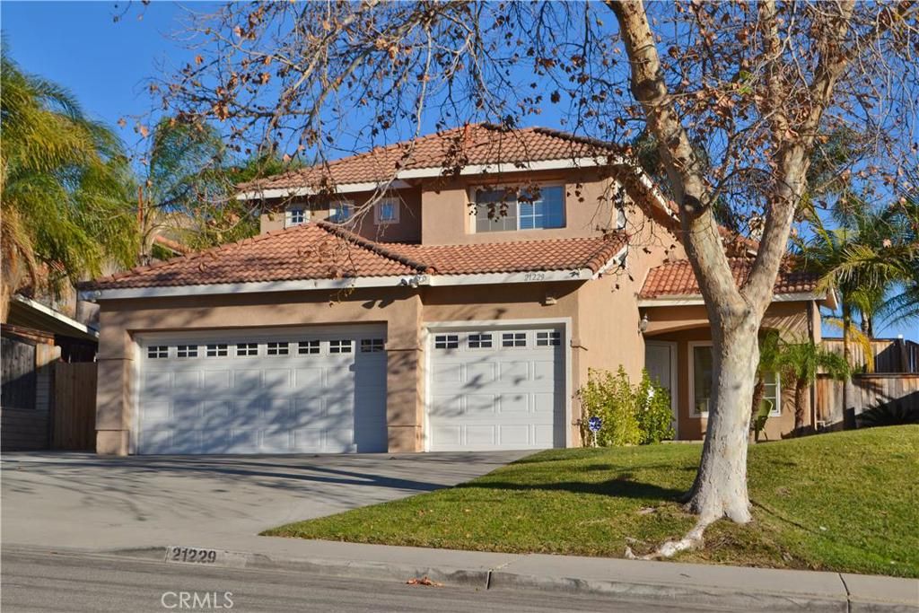 listing image 130722467164946894674