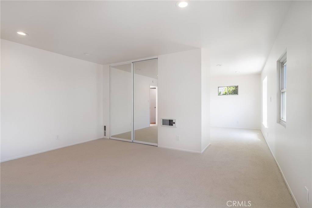 Downtown Area (DOWN) - Residential Lease