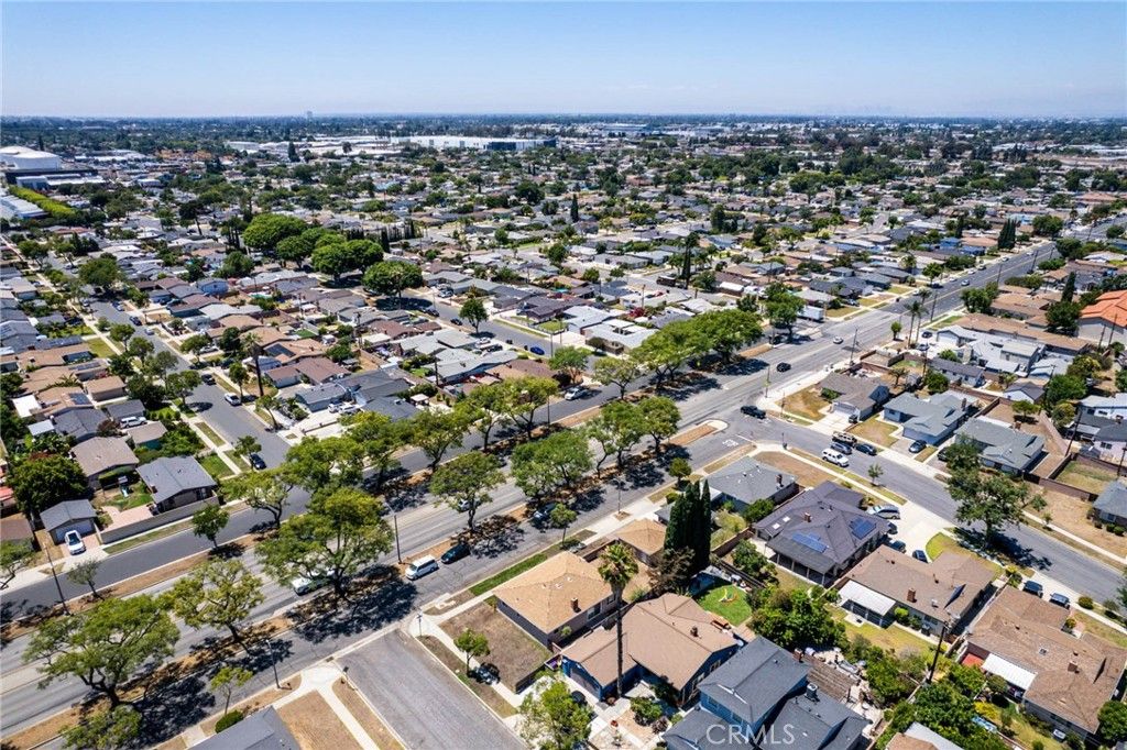 listing image 130722604705896366082