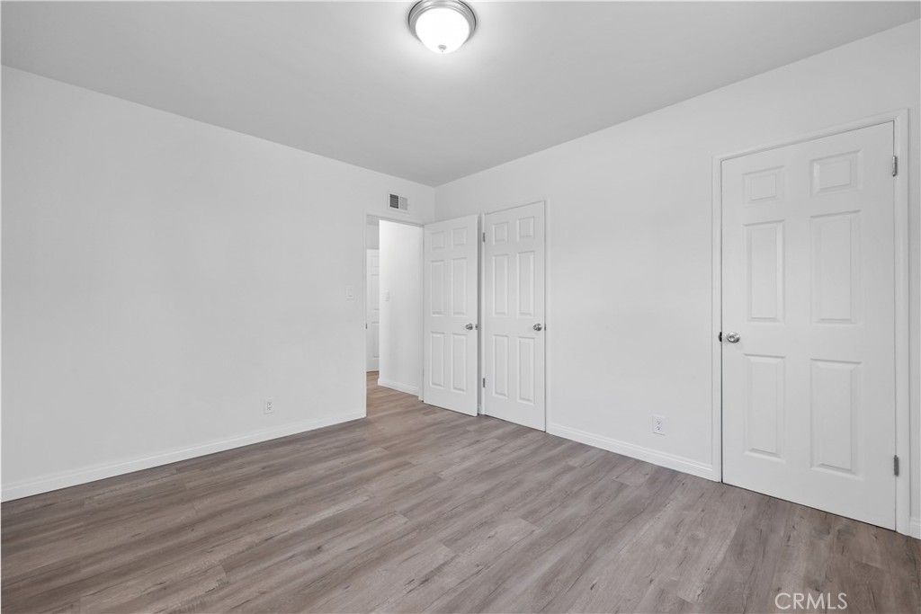 listing image 130722103172663833344