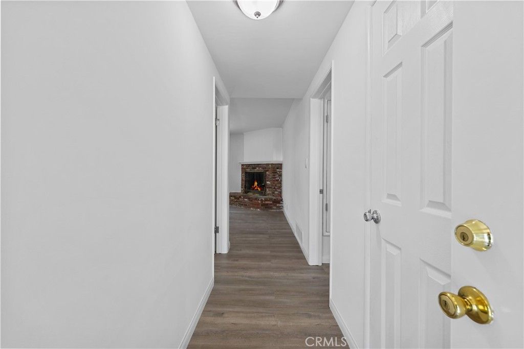 listing image 130725603408376956171