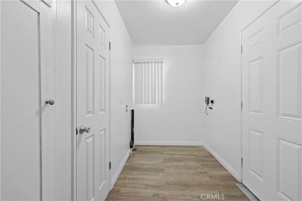 listing image 130726320887932165946