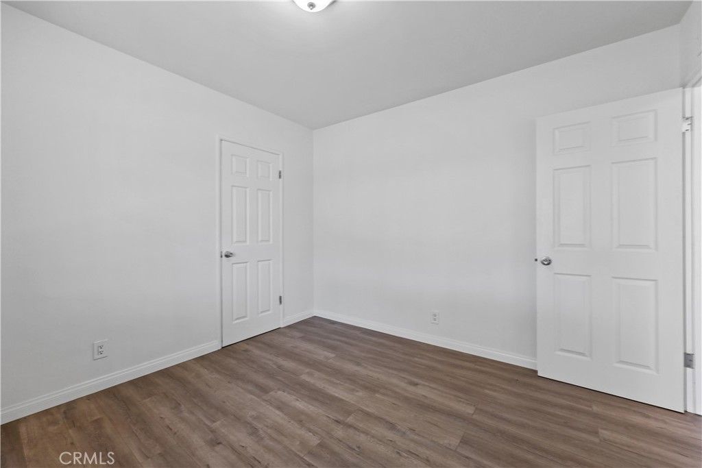 listing image 130723785450893420280