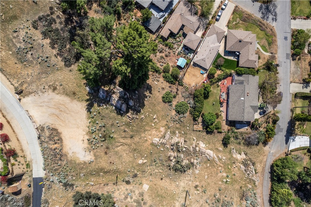 2935 Galaxie Heights Road