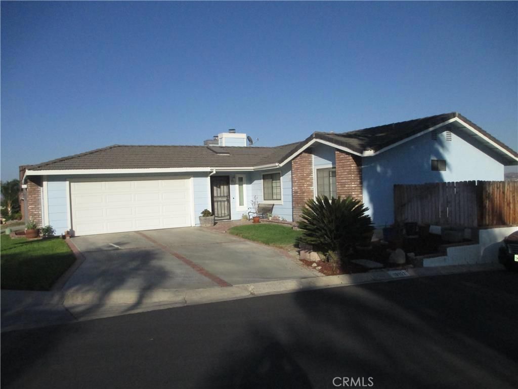 listing image 130723562122607615448