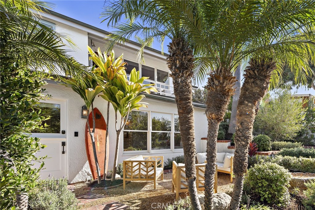 1990 Ocean Way