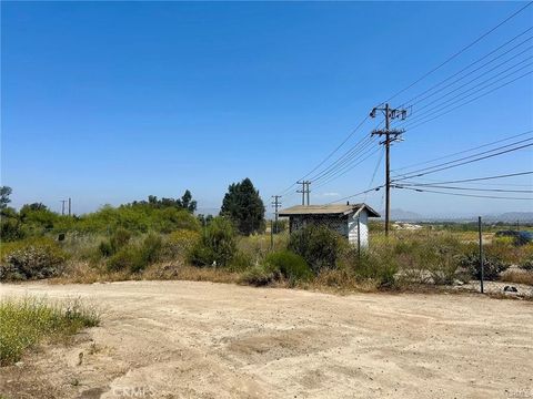 23990 State Highway 74 Perris CA 92570