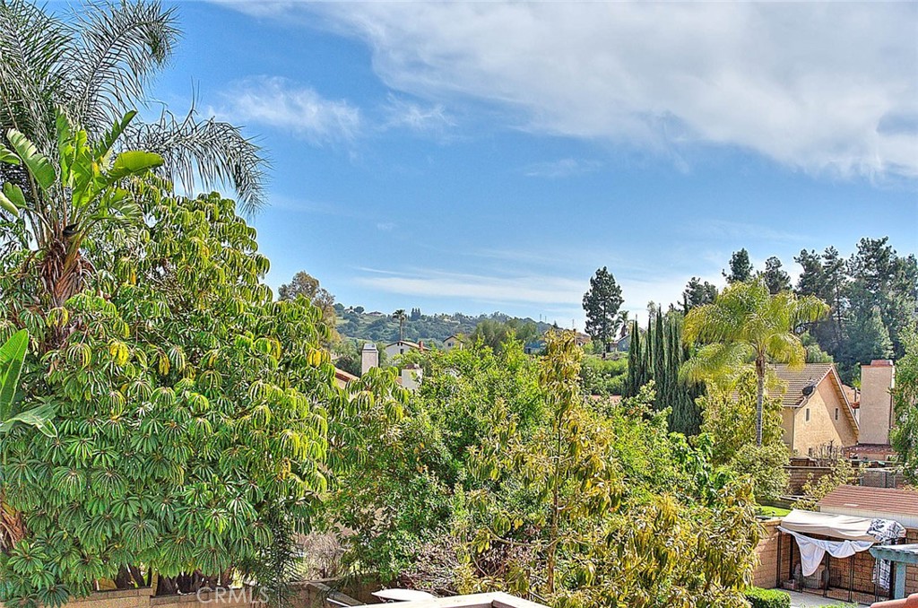 10 Skyline Lane