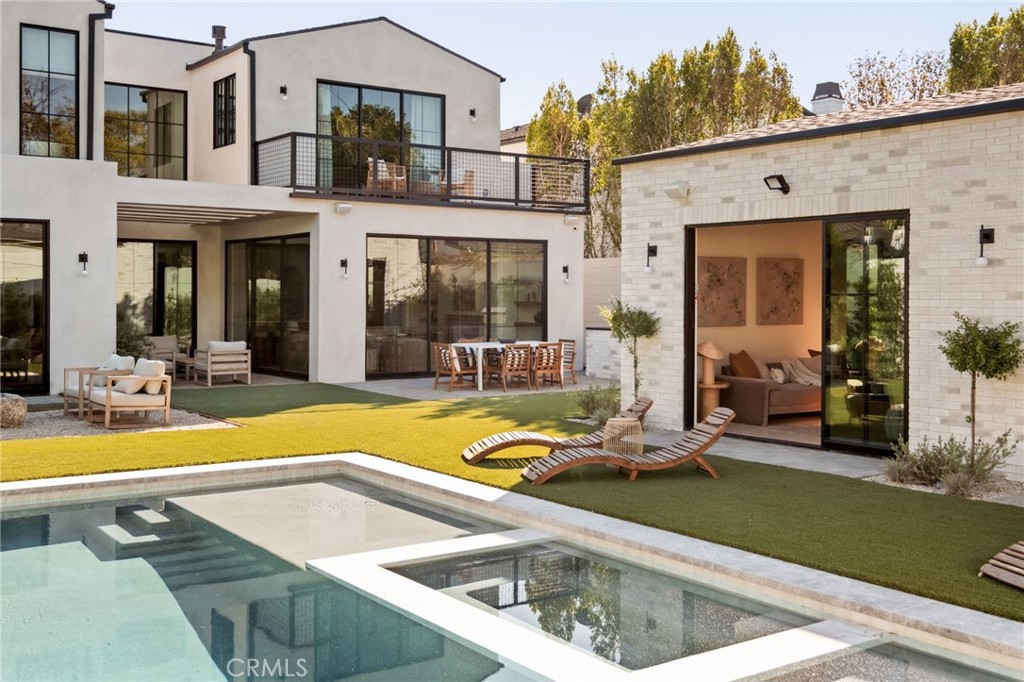 Properties 4 11621 Hesby Street