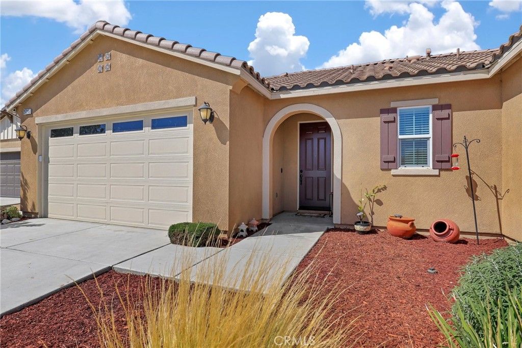 listing image 130720892690954632542