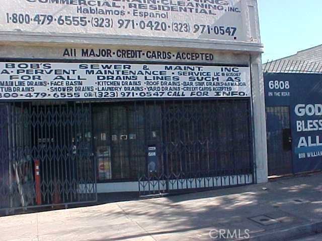 Main image without alt text