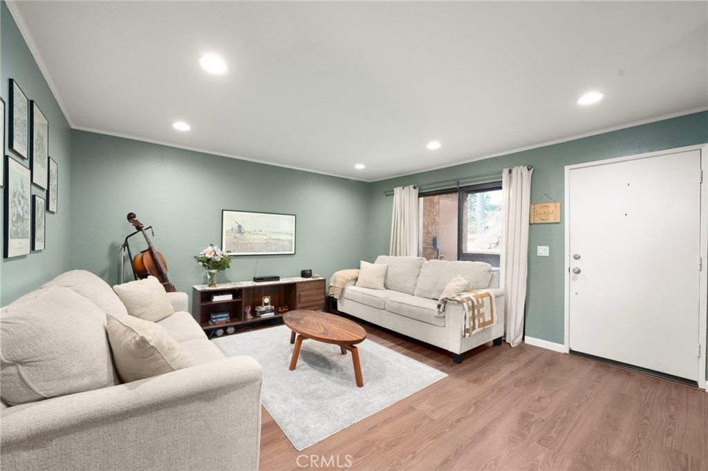 4161 Hathaway Avenue 46
