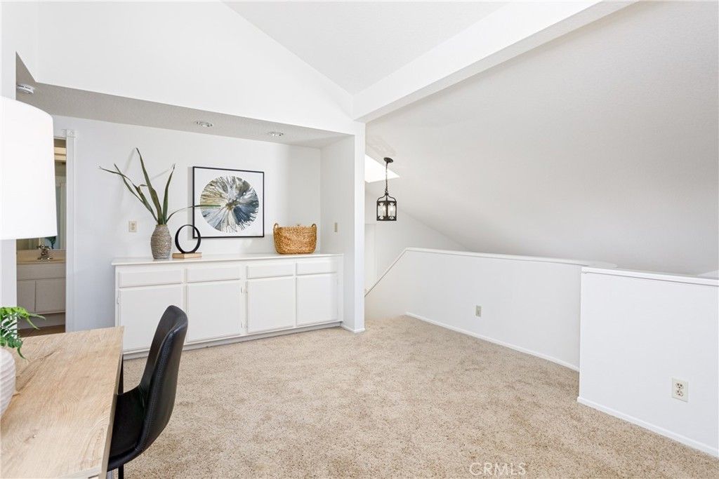 listing image 130720001692490080449