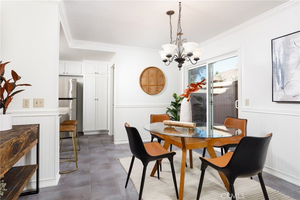 listing image 130724043076738964407